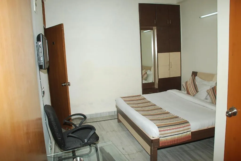 Hotel Corporate Blue New Delhi