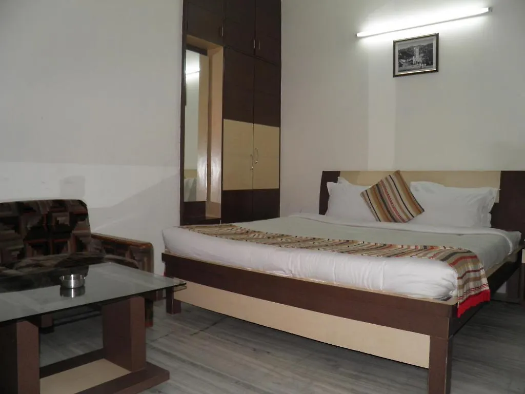 Hotel Corporate Blue New Delhi