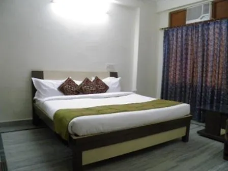 Hotel Corporate Blue New Delhi