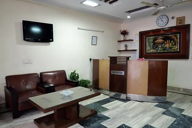 Hotel Corporate Blue New Delhi 2*,